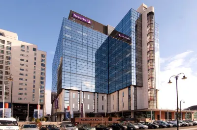 Premier Inn Cardiff City Centre (Queen Street) Отели рядом со станцией Cardiff Queen Street