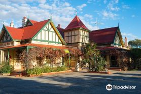 The Lodge Outback Motel