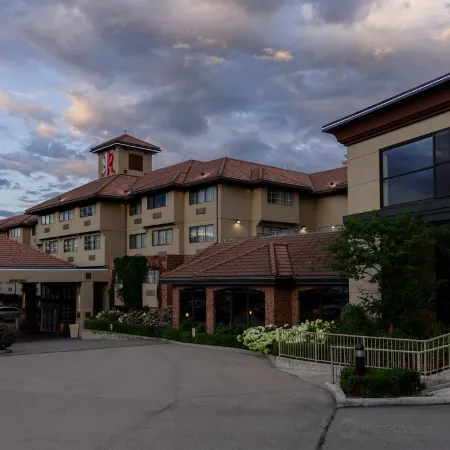 Hotel Kelowna & Conference Centre
