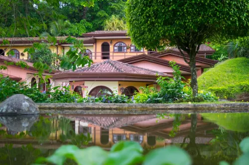 El Tucano Resort & Thermal Spa Hôtels à : San Carlos