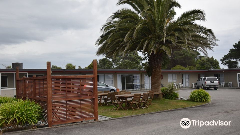 Charles Court Motel