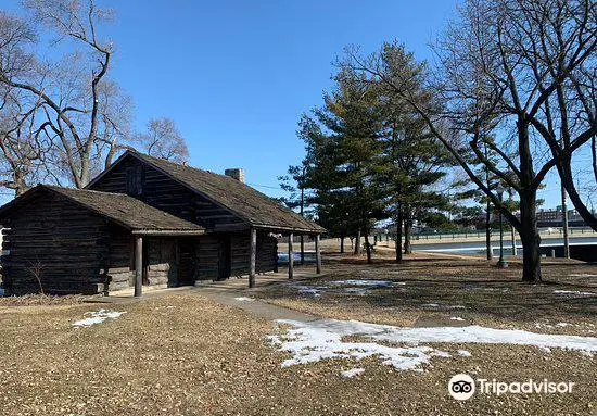 Old Settlers Log Cabin