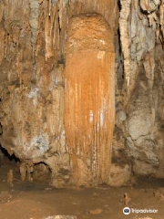 Modrič Cave