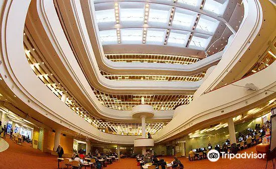Toronto Public Library - Toronto Reference Library