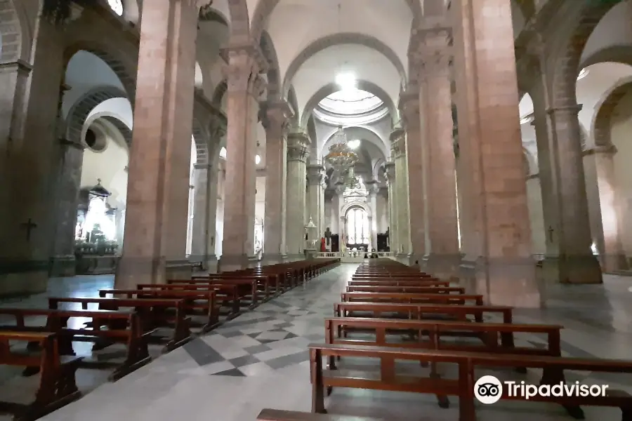 Catedral Basilica Menor de Nuestra Senora de la Paz