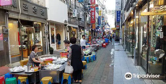 Gwangbokdong Food Street