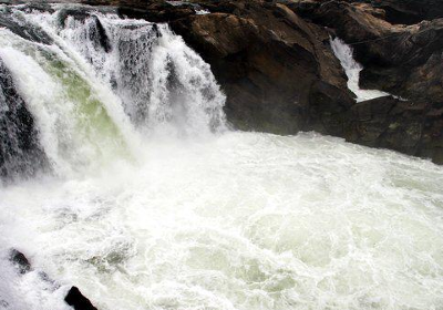 Dhuandhar Waterfall
