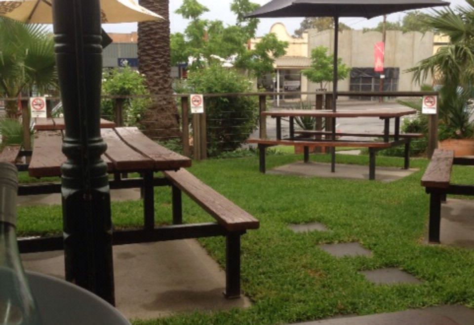 Tocumwal Hotel Motel