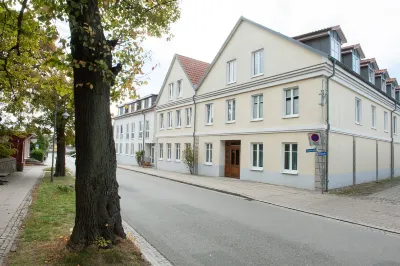 Ferienwohnungen Inselquartett Hotel dekat Ferienpark Sanddorn UG