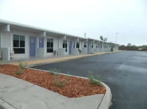 ドゥーリーズ カペラ ターバン & モーテル