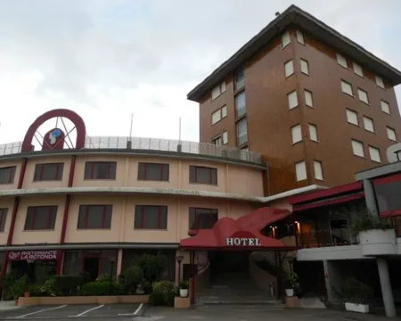 尹特那錫那裡酒店 切維尼亞諾－德爾弗留利酒店