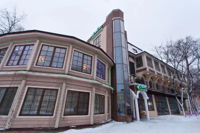 Мансарда Отели рядом с достопримечательностью «Песчаный карьер»