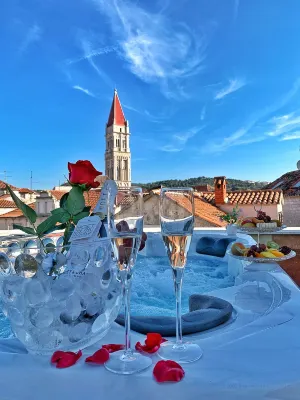 Palace Derossi Hotels in Trogir