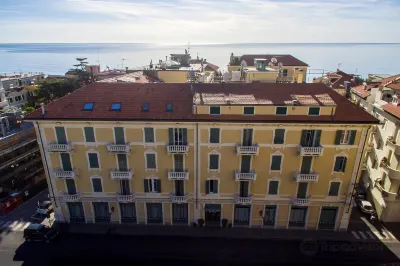 Hotel Dei Fiori Restaurant - Meeting & Spa Hotels near Parrocchia Collegiata di Sant'Ambrogio