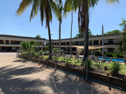 Pine Tree Motel