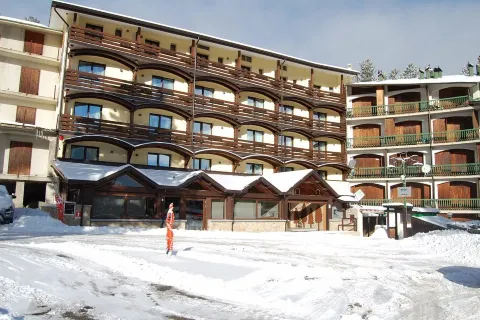 National Park Hotel & Spa