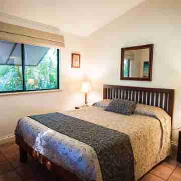 Cocos Beach Bungalows Rooms