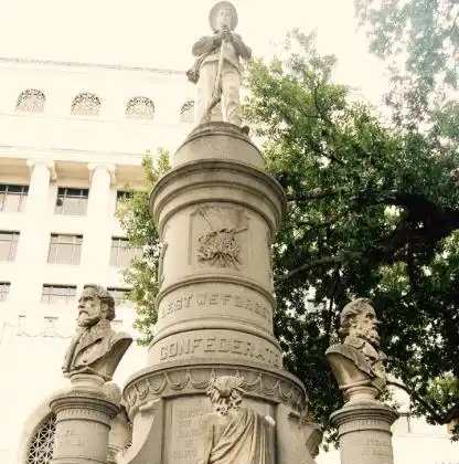 Hotel dekat Caddo Parish Confederate Monument