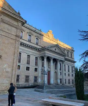 Hotels near Anaya Palace