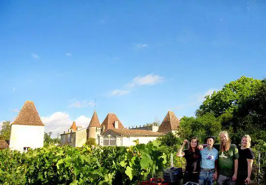 Hôtels à : Saint-Romain-la-Virvée