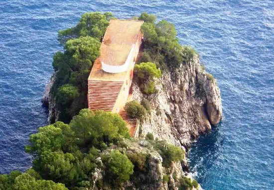 Hotels near Villa Malaparte