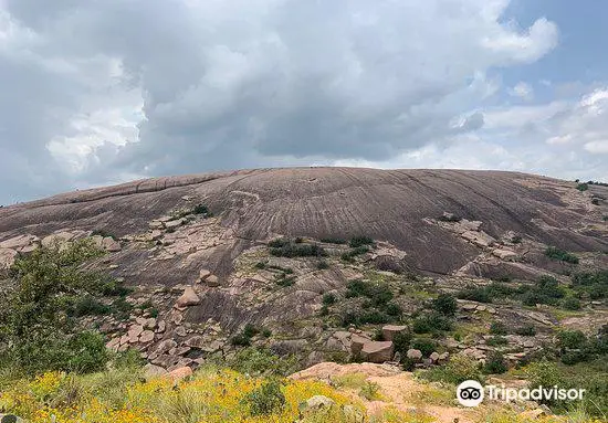 Enchanted Rock Cave