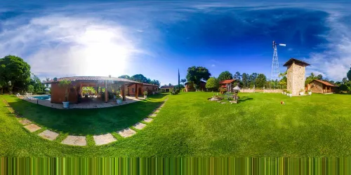 Sitio Toca do Leao Hotels in Guarapari