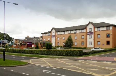 Premier Inn Harrogate South Отели в г. Фолифут