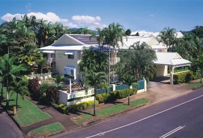 礁石棕櫚汽車旅館公寓
