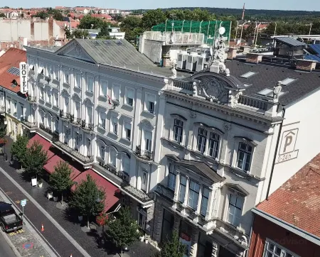 Pannonia Hotel