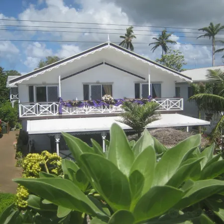 Seaview Lodge and Restaurant Отели в г. Тонгатапу