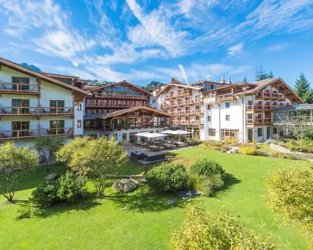 Kitzhof Mountain Design Resort โรงแรมในคิทซ์บูเฮล