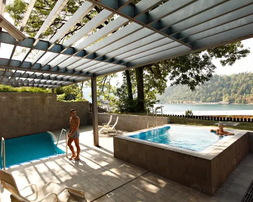 ホテル サヴィカ ガルニ - サバ ホテルズ & リゾーツ ブレッドのホテル