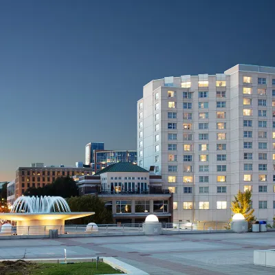 Hilton Madison Monona Terrace Hotels near Madison Public Library