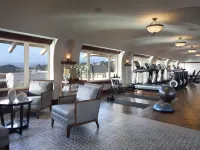 Monterey Plaza Hotel and Spa Hotels near Larkin House