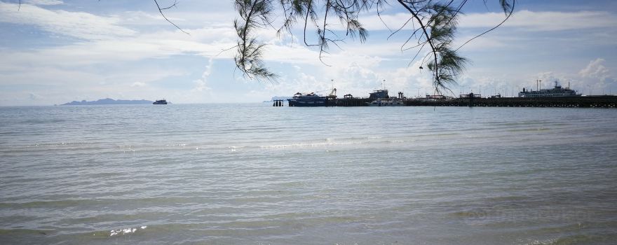 Maenam Pier (Lomprayah ferry pier)