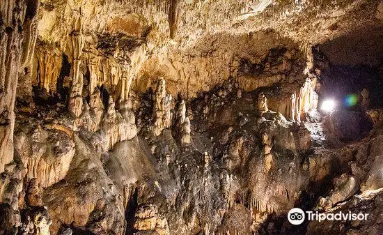 Biserujka Cave