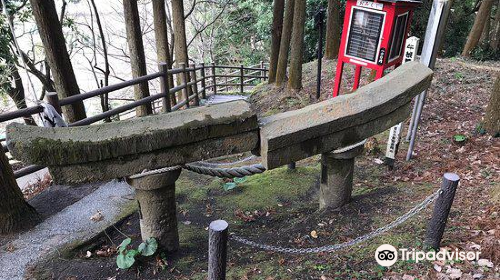 Ushine Fumoto Inari Shrine Buried Torii