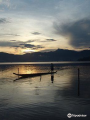 Hồ Lắk