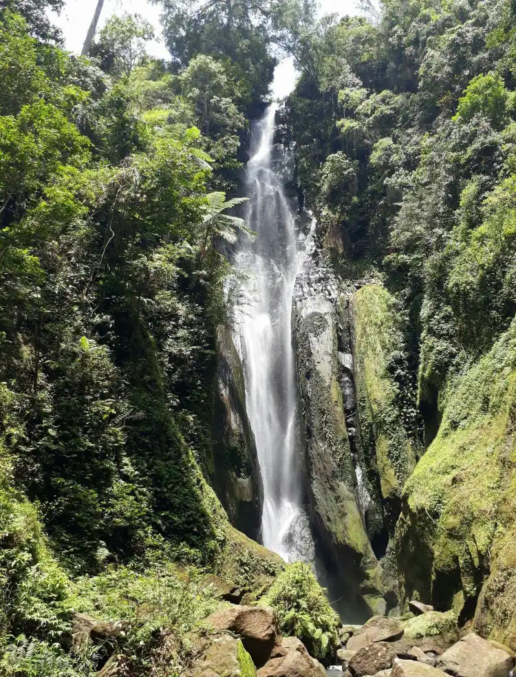Các khách sạn ở Nggumbelaka