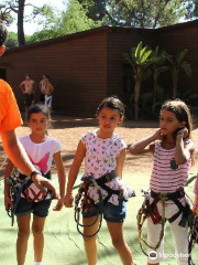 AVENTURA AMAZONIA MARBELLA. Parque de multiaventura y tirolinas para niños y adultos. Despedidas, Cumples y Teambuilding.