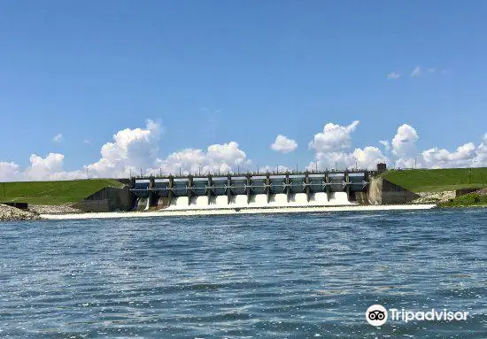 Lake Livingston Dam