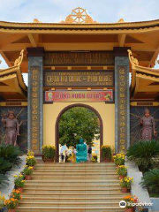 Dình Nguyễn Trung Truc Pagoda