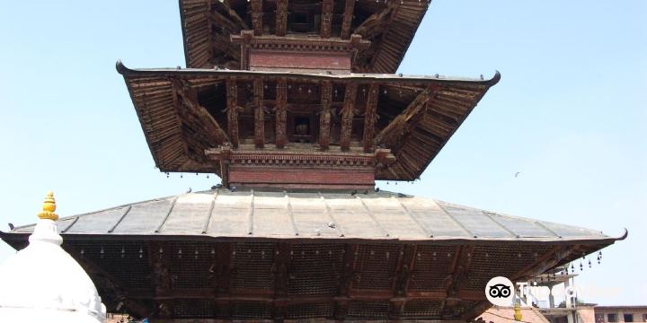 Kumbeshwar Temple