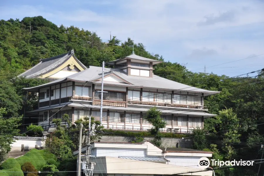 SeizanJodo Sect - Tsurumaisan Hoju-ji Temple