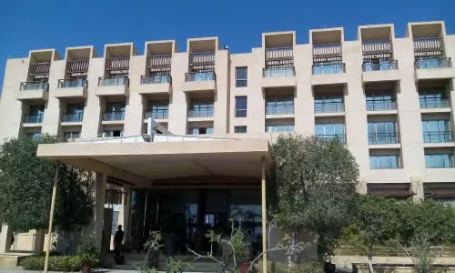 Zaver Pearl Continental, Gwadar