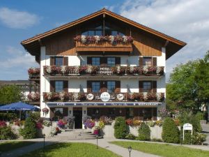 Hotel Neuer am See