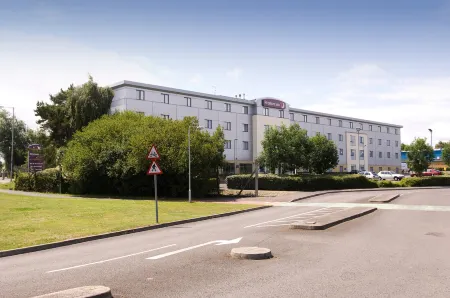 Premier Inn Poole North Отели в г. Литчетт Минстер энд Аптон