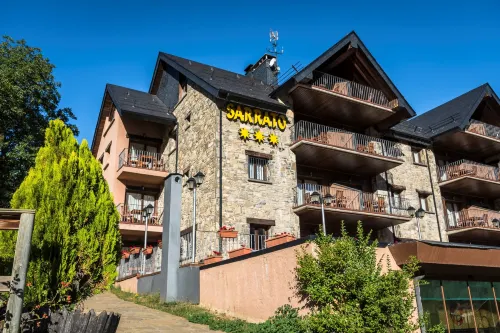 Aparthotel Sarrato Hotels in Formigal