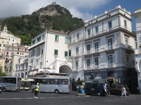 Hotel Fontana Отели рядом с достопримечательностью «Собор Св. Андрея»